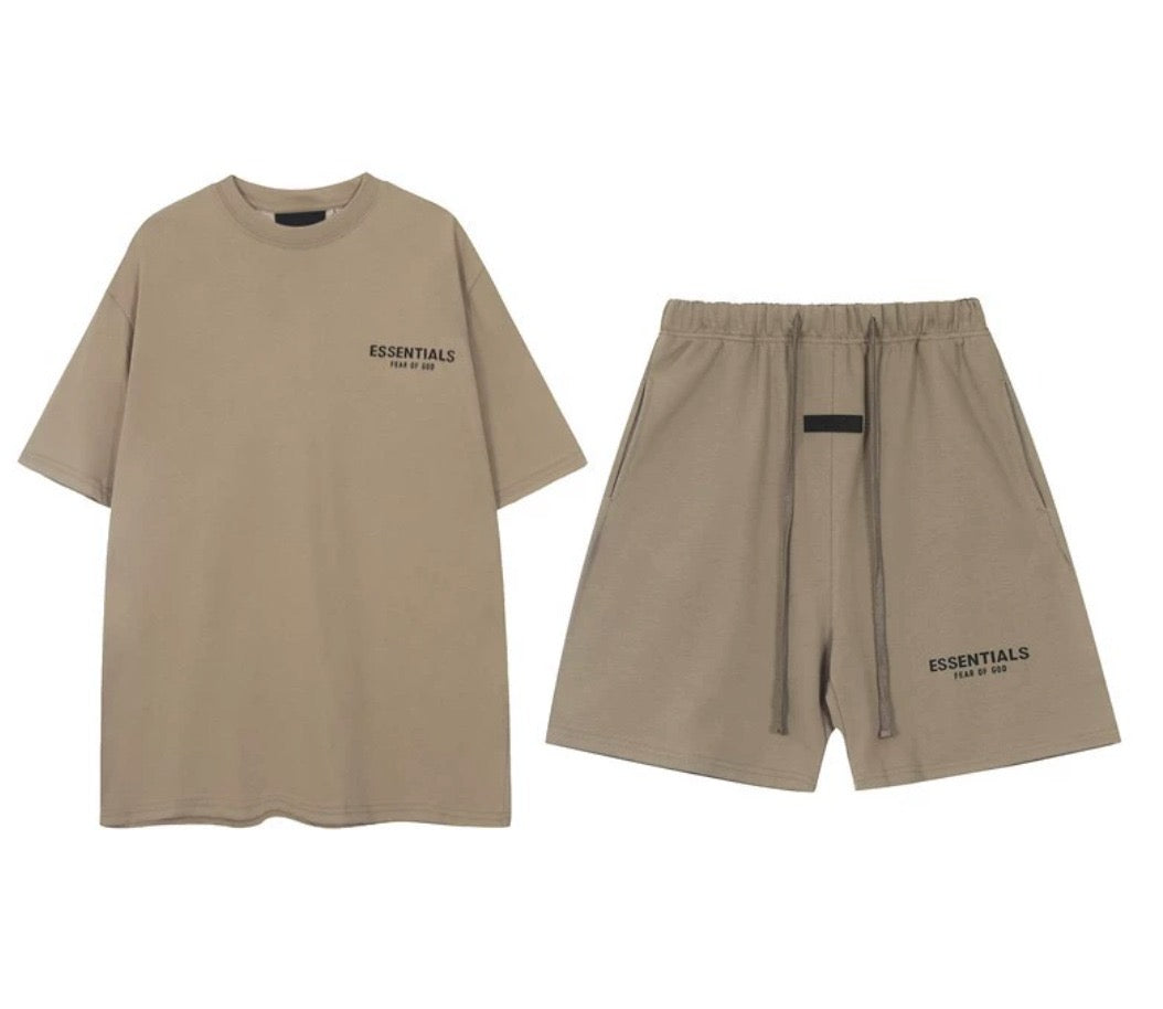 ESSENTIALS ZOMER SET 2