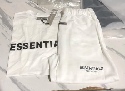 ESSENTIALS ZOMER SET -